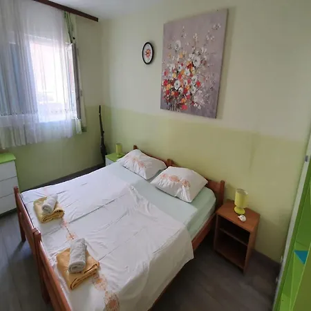Apartment Three Bedroom *