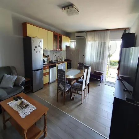 Three Bedroom Apartment Kastela